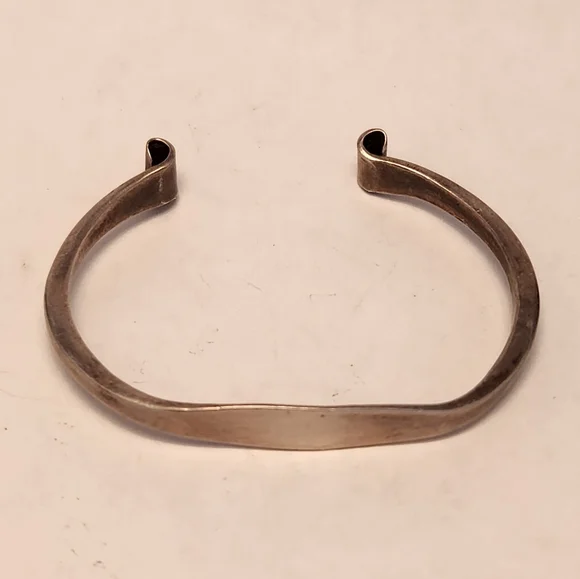 Understated Sterling Silver Cuff Bracelet - Picture 1 of 5